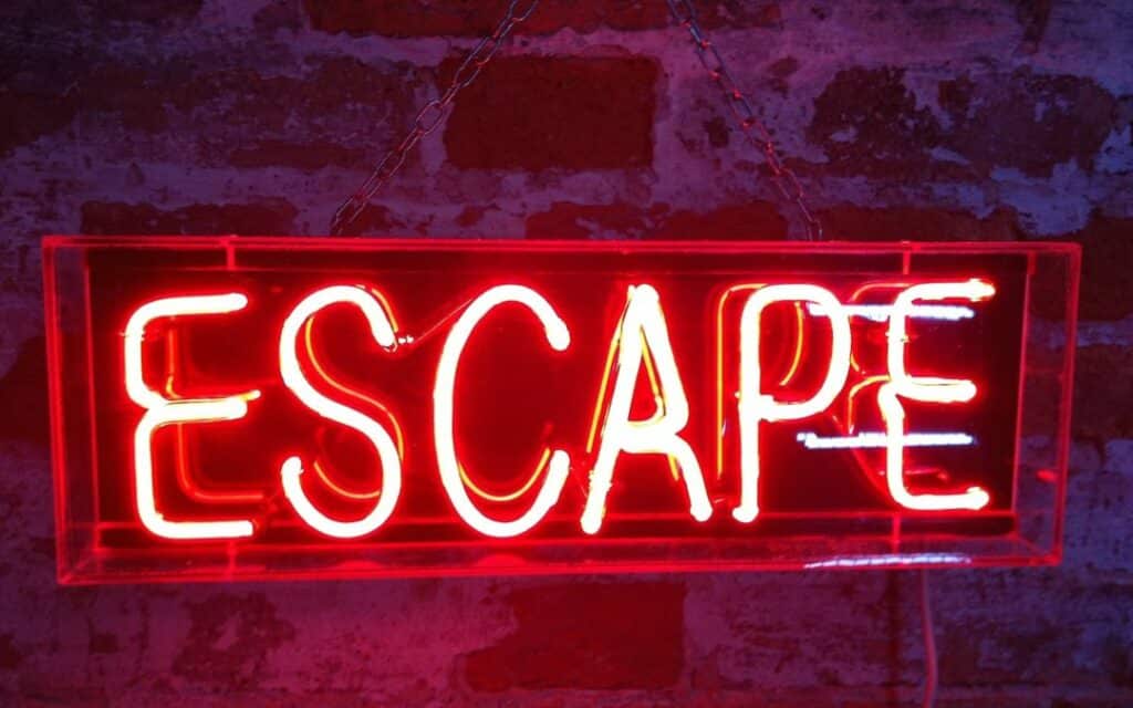neon 2086293 1920 1080x675 1